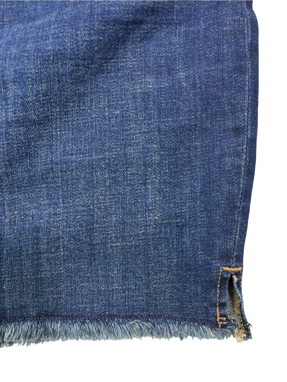 Chico’s Dark Wash So Slimming 7” Girlfriend Denim Shorts | Size 6 - Picture 4 of 6